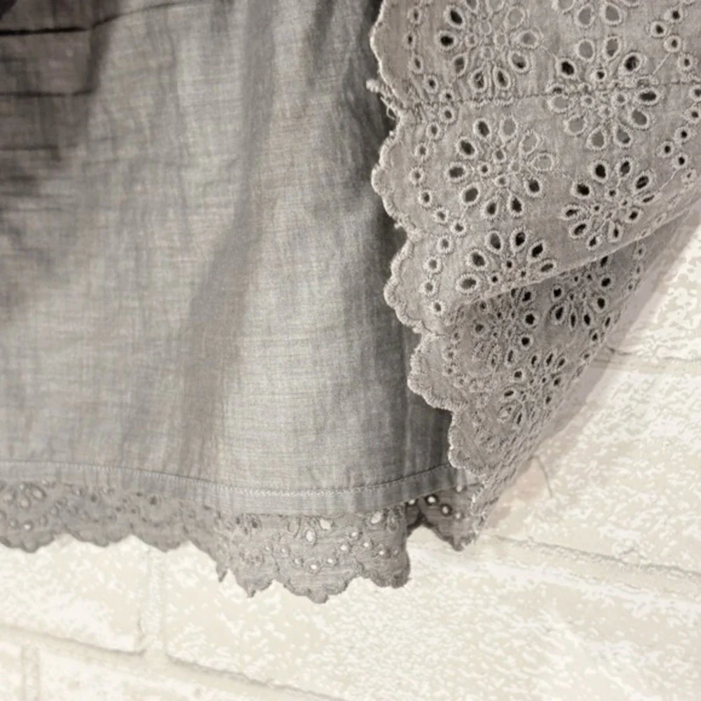 J Crew Eyelet Tiered Mini Skirt‎ Size 4 Scalloped Hem Coquette Coastal Beach Y2K